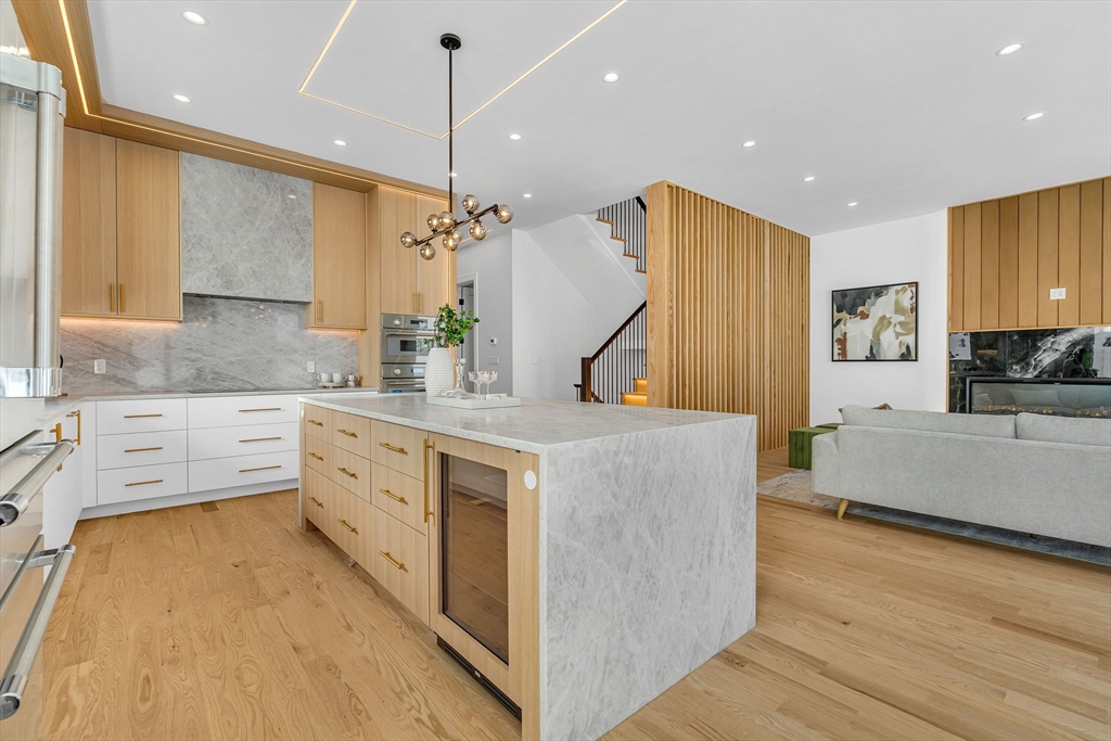 447 Hillside Ave