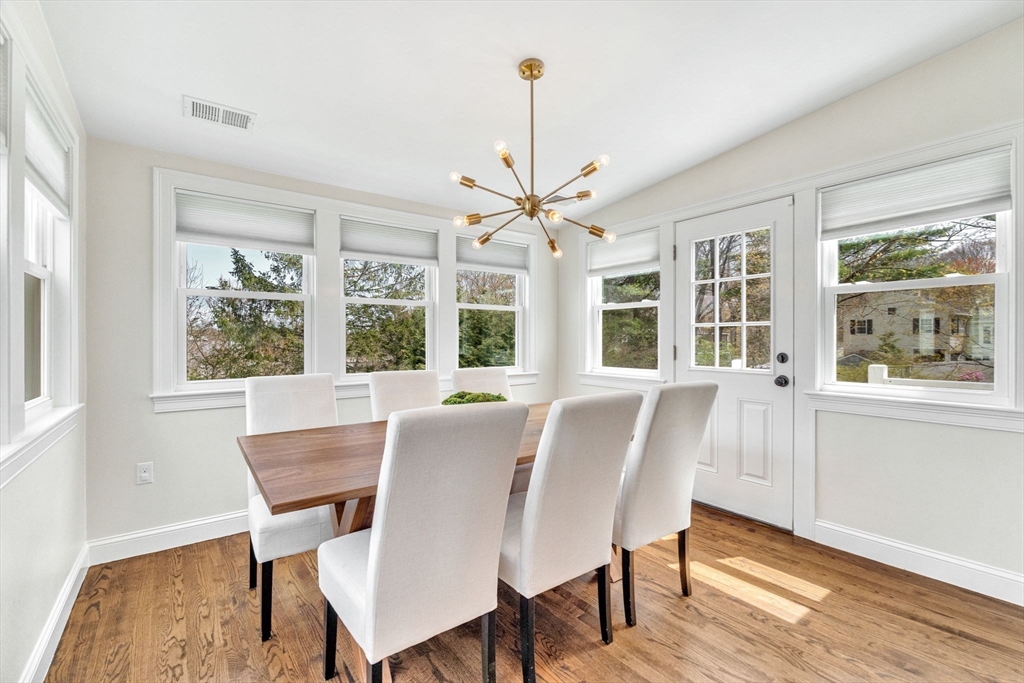 72 Oakcrest Rd