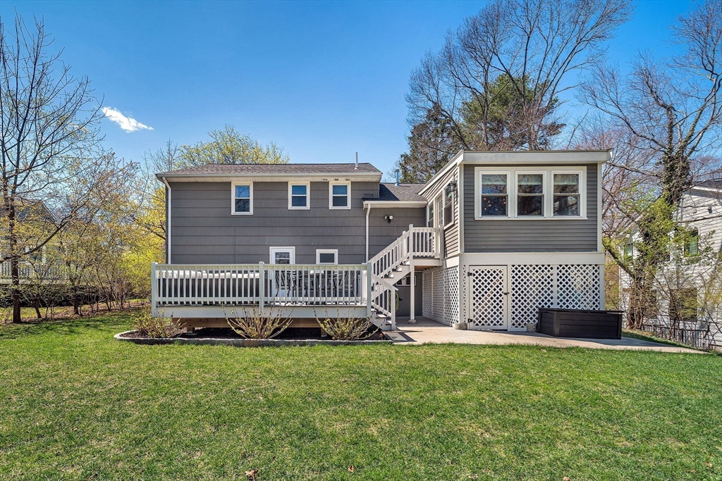 72 Oakcrest Rd