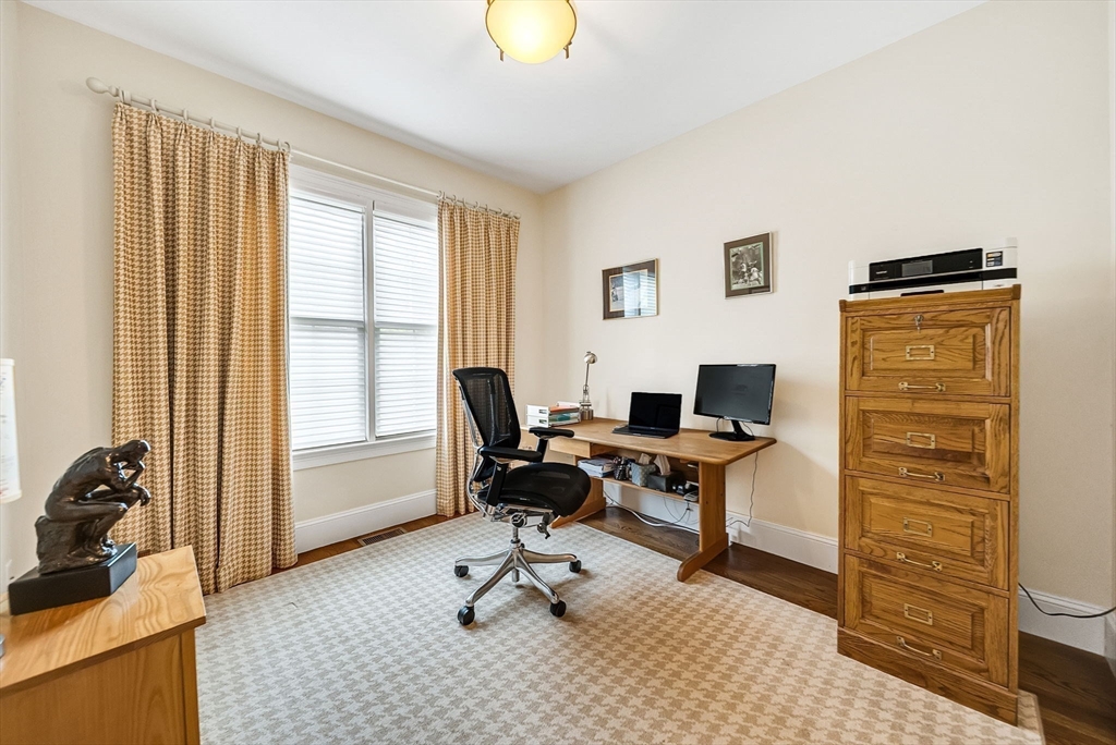 52 Longacre Road