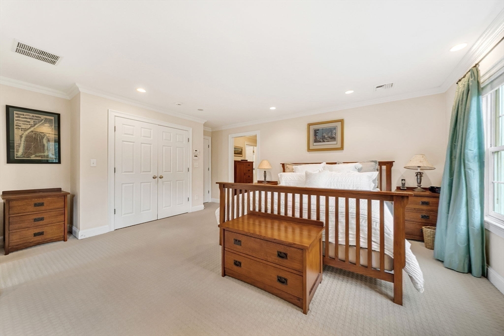 52 Longacre Road