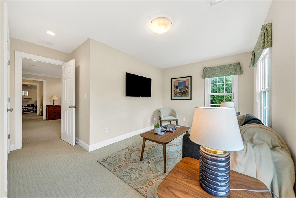 52 Longacre Road