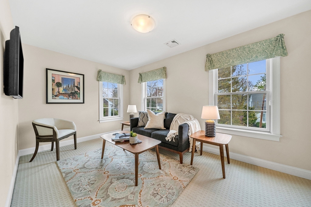 52 Longacre Road