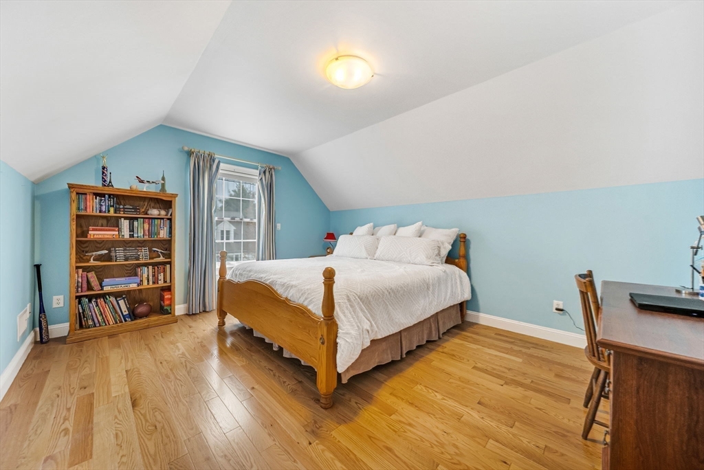 52 Longacre Road