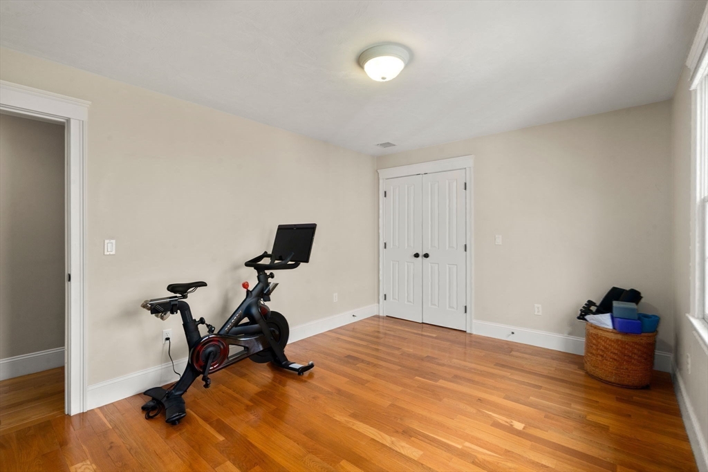 22 Edwardel Rd