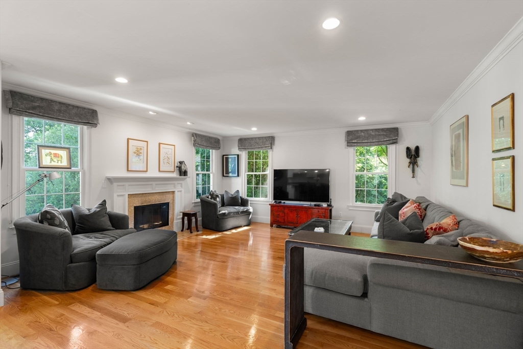 22 Edwardel Rd