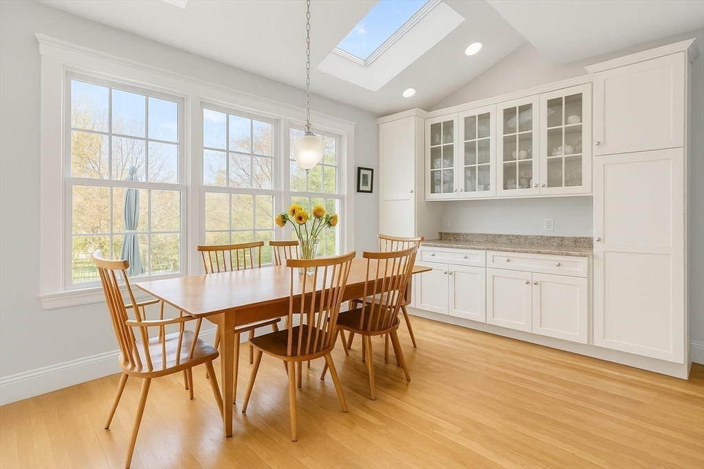22 Edwardel Rd