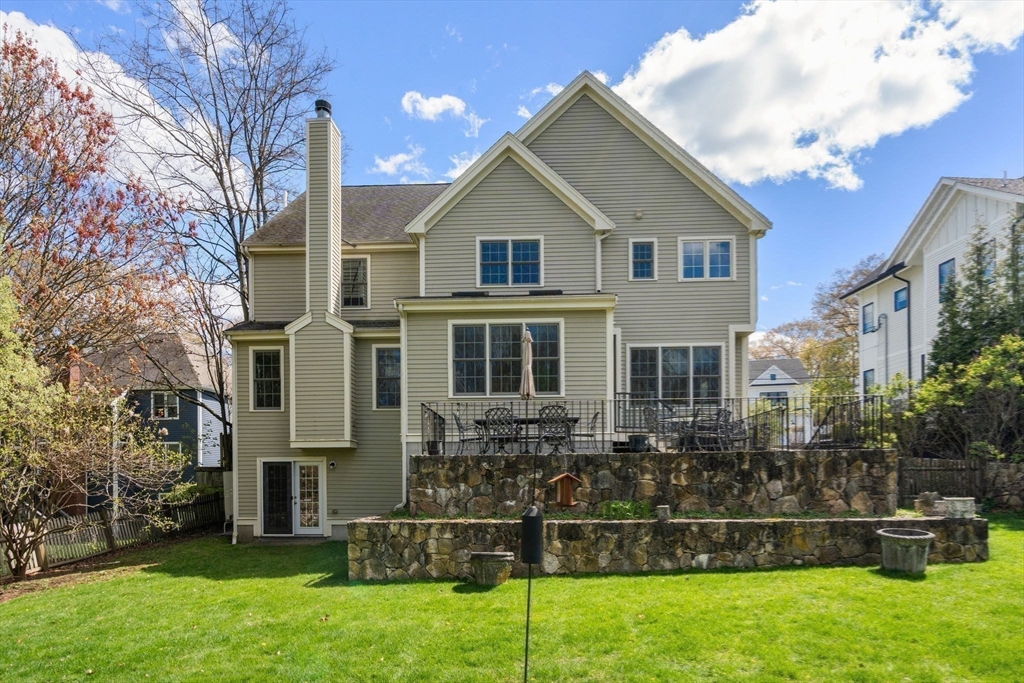 22 Edwardel Rd