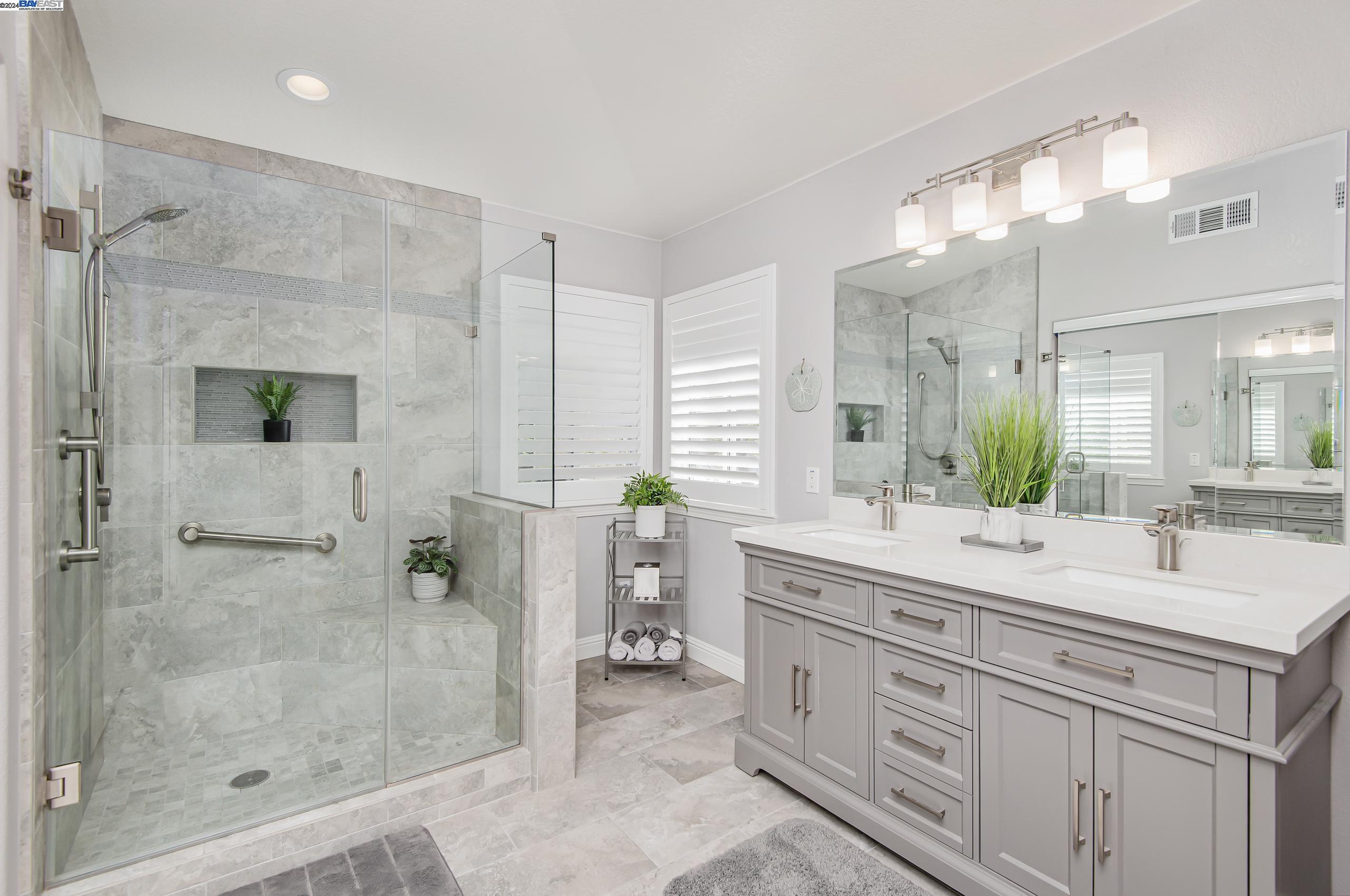 1339 Calle De Las Granvas