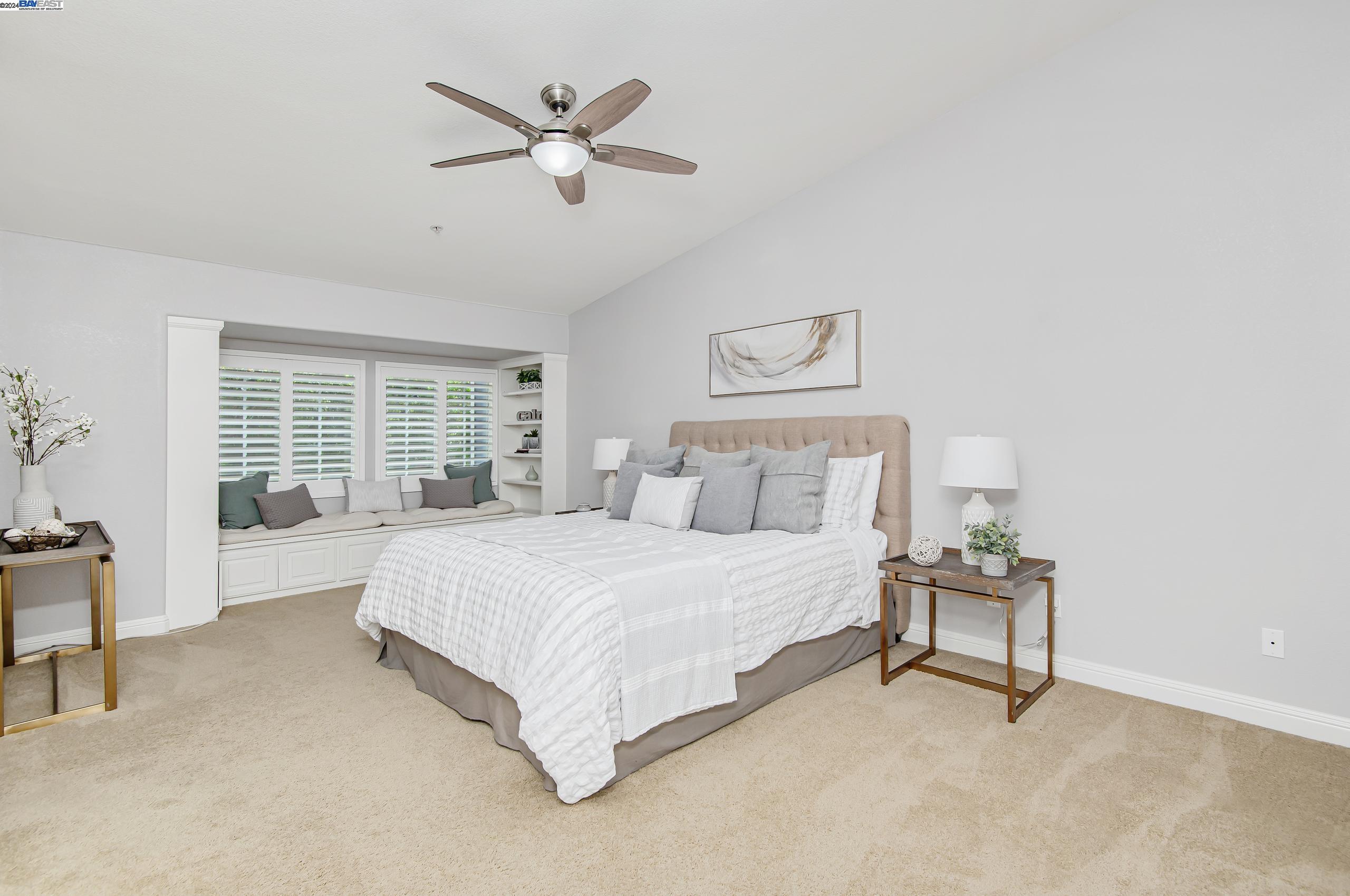 1339 Calle De Las Granvas