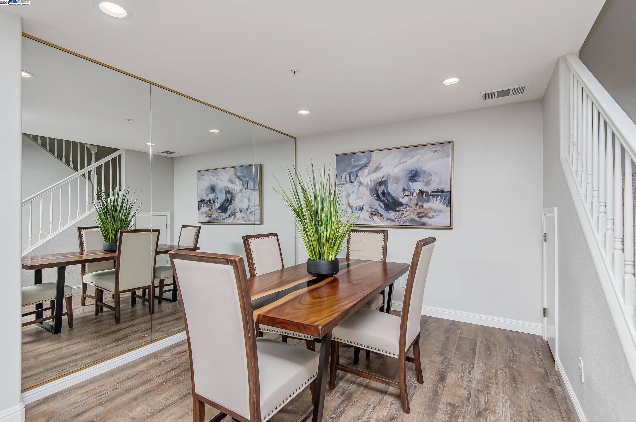 1339 Calle De Las Granvas