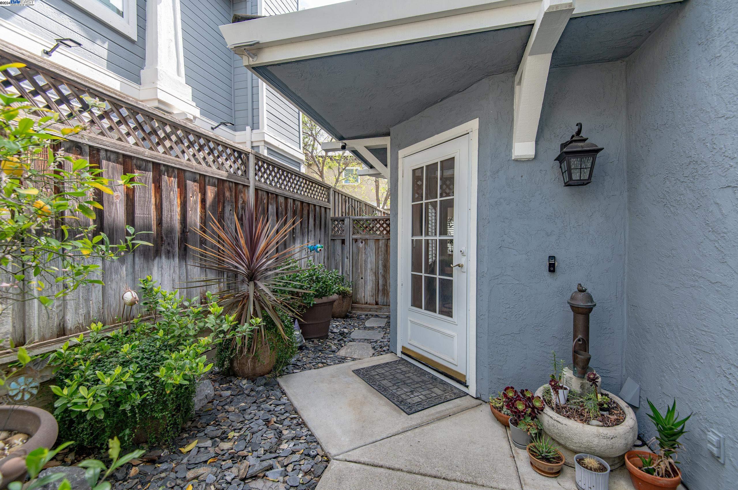 1339 Calle De Las Granvas