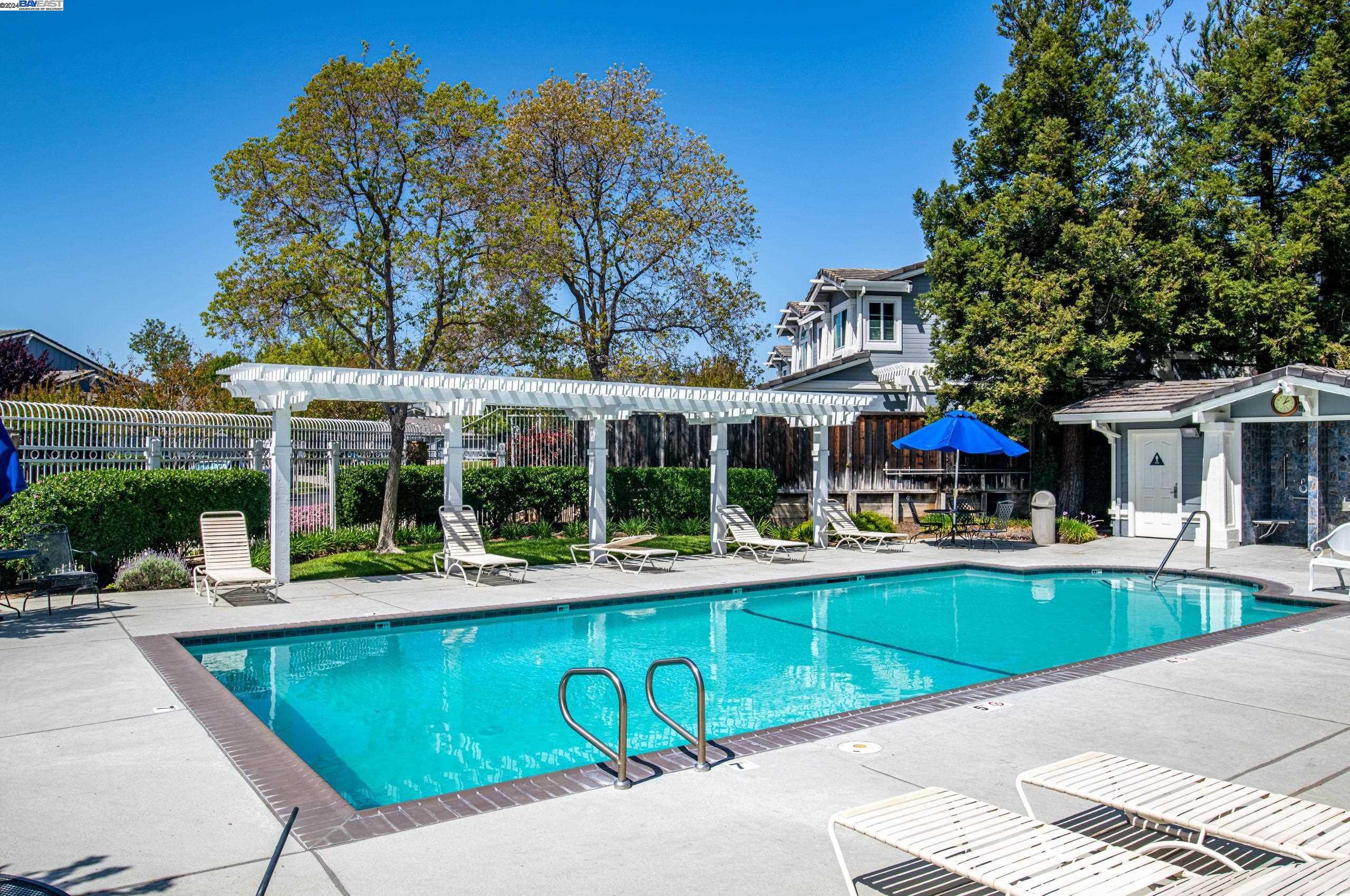 1339 Calle De Las Granvas