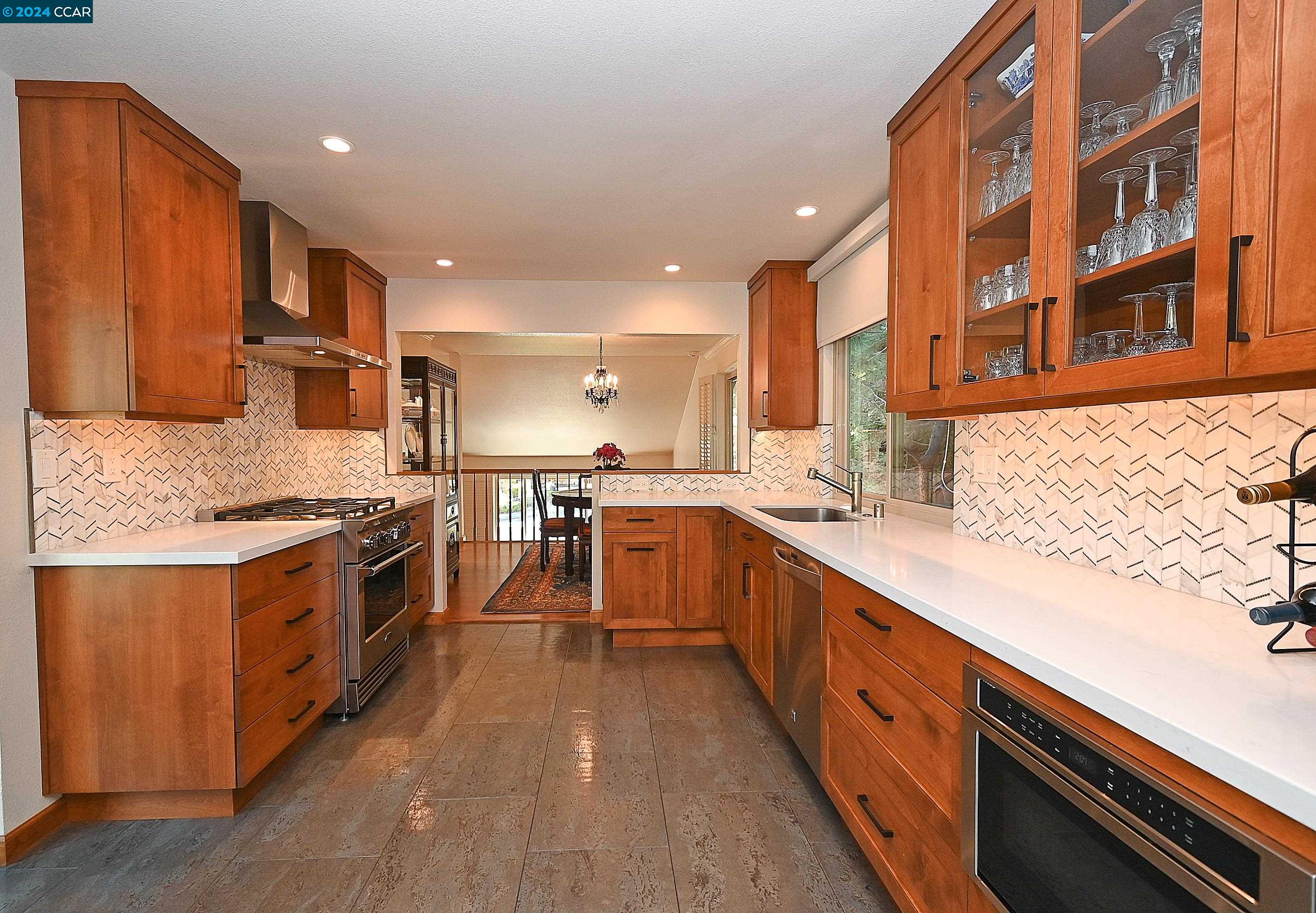 1403 STONEHEDGE DRIVE
