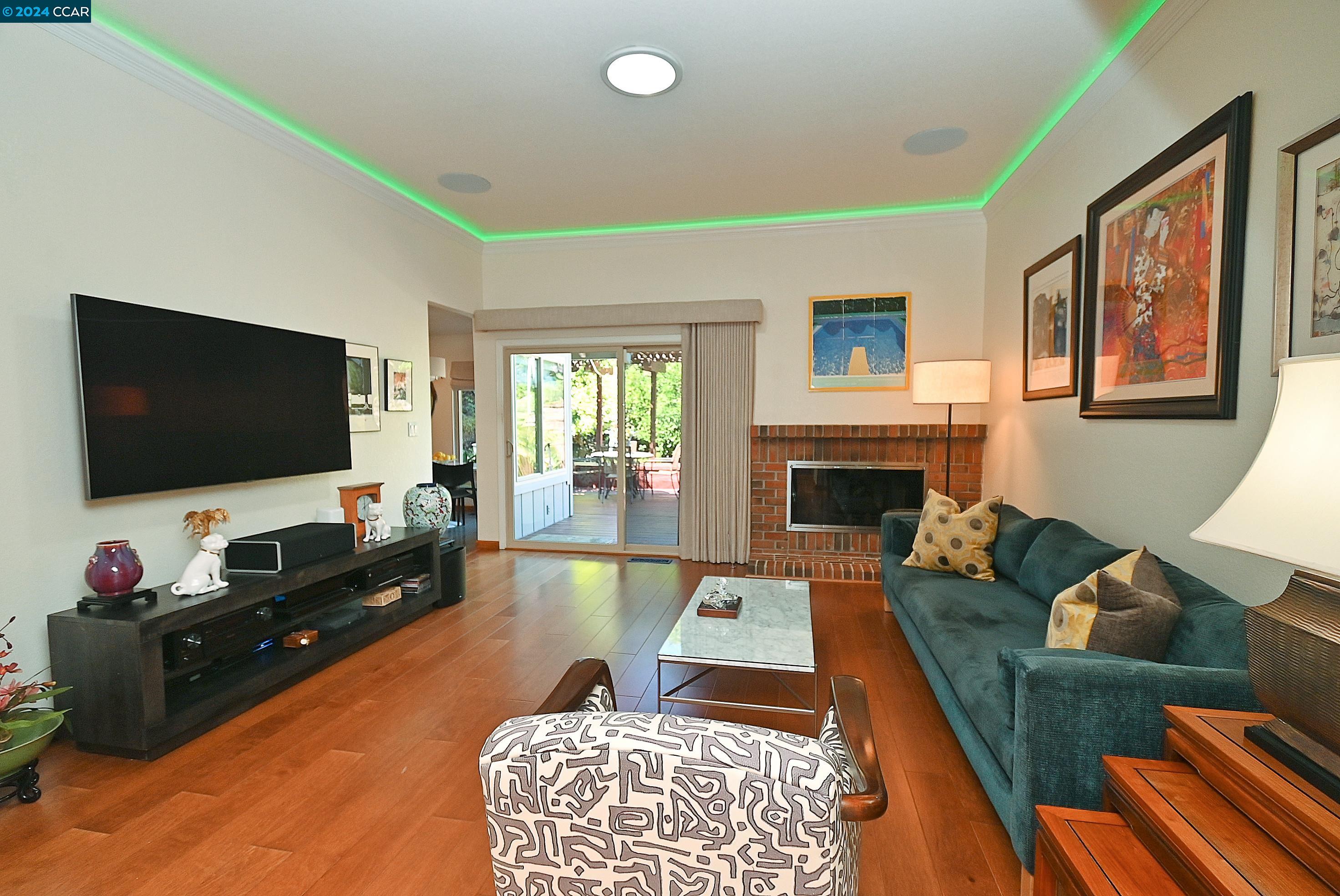1403 STONEHEDGE DRIVE