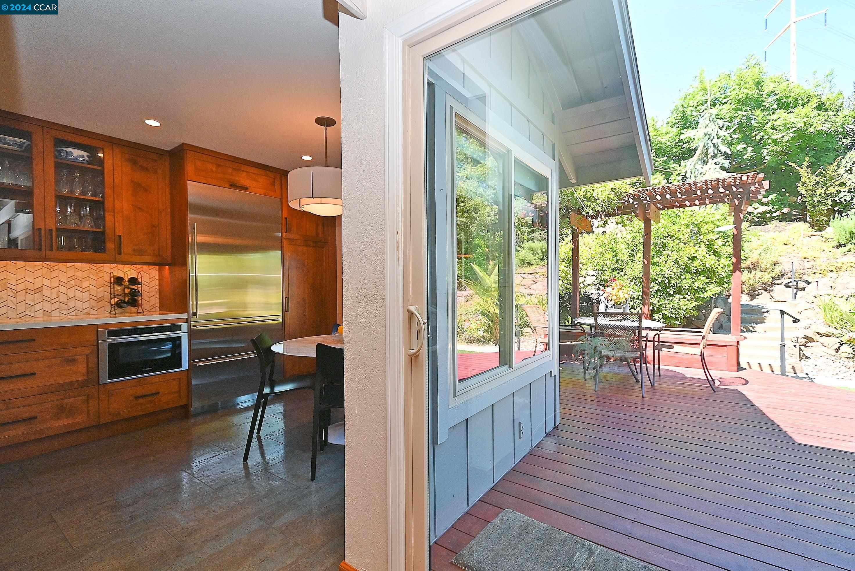 1403 STONEHEDGE DRIVE