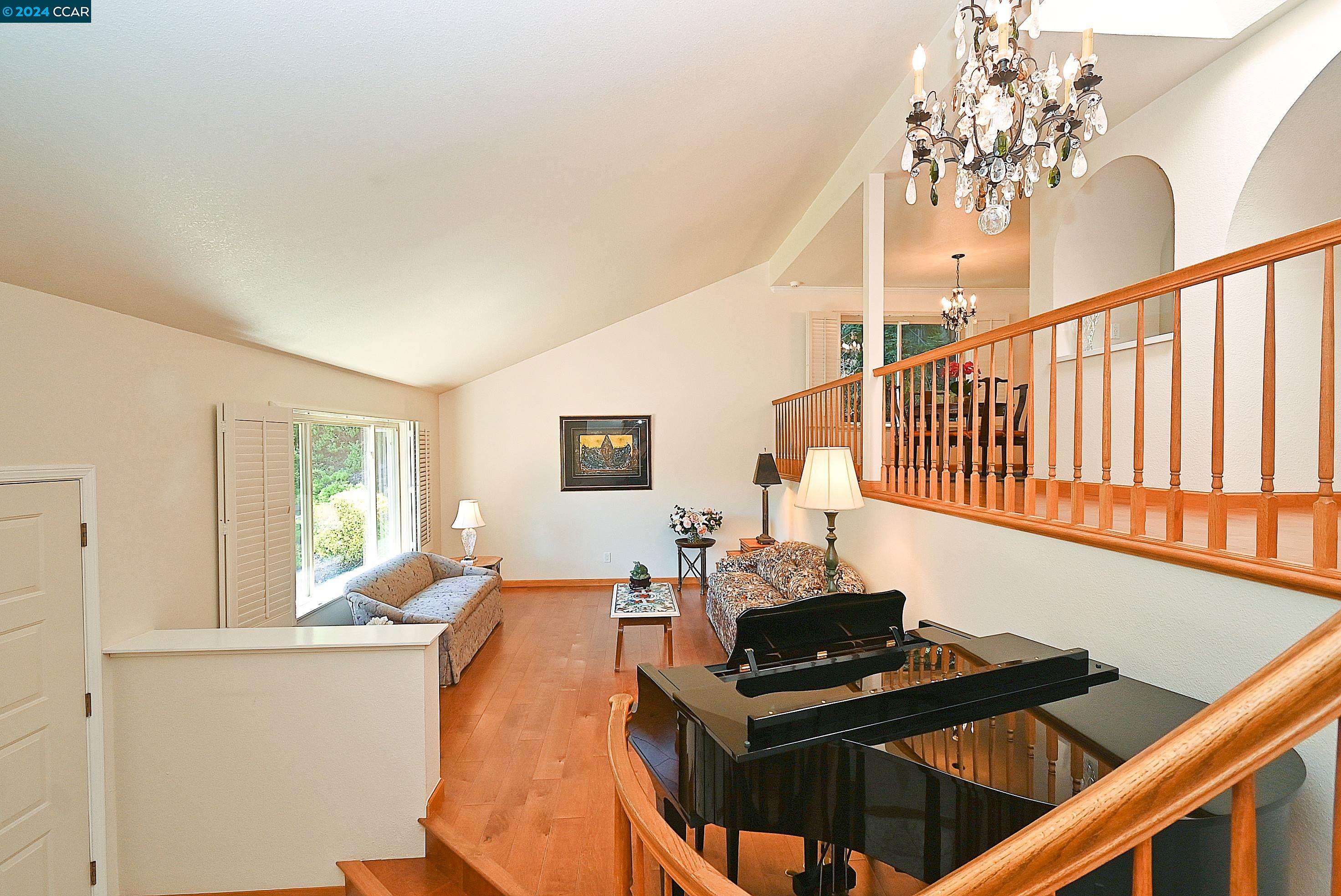 1403 STONEHEDGE DRIVE