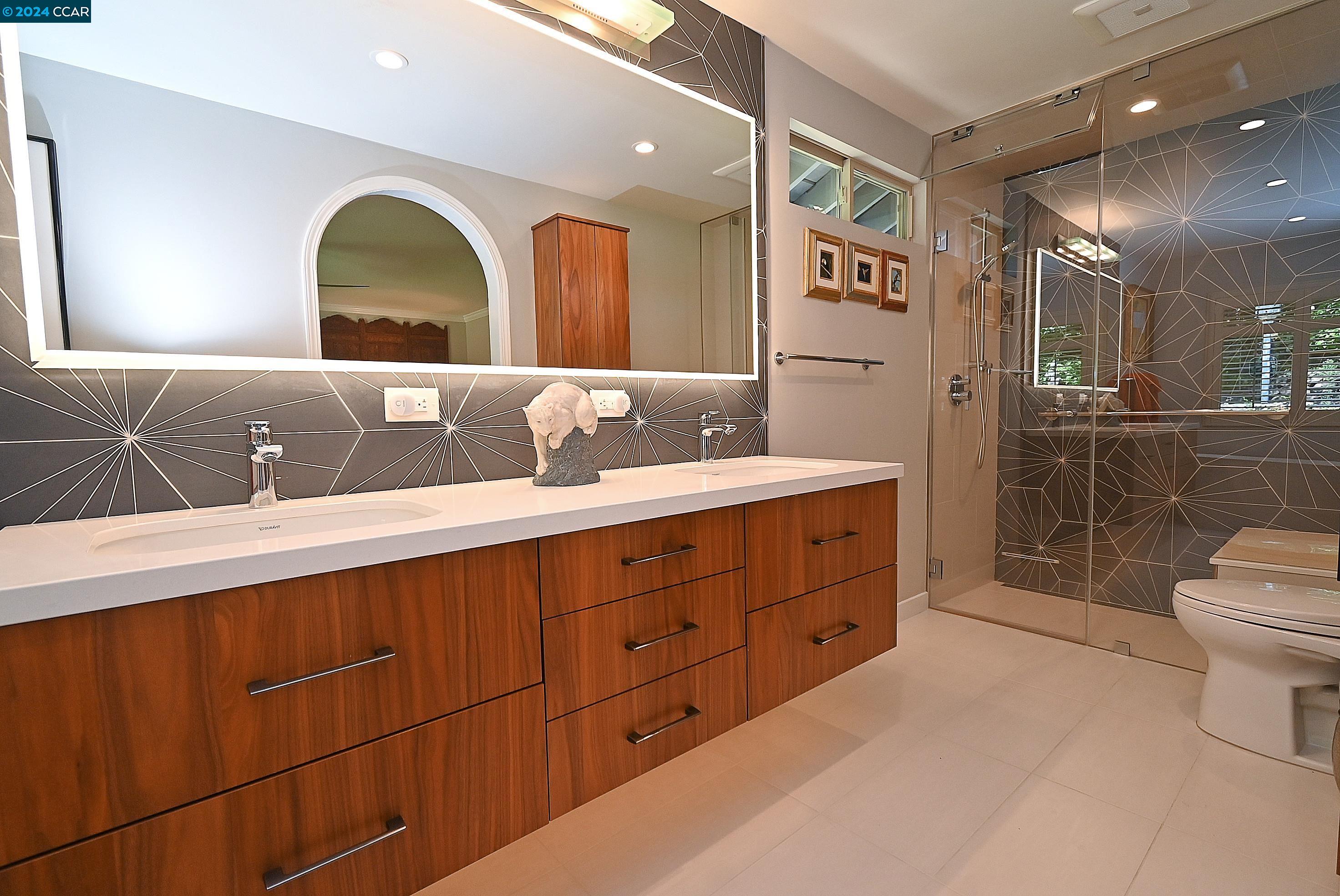 1403 STONEHEDGE DRIVE