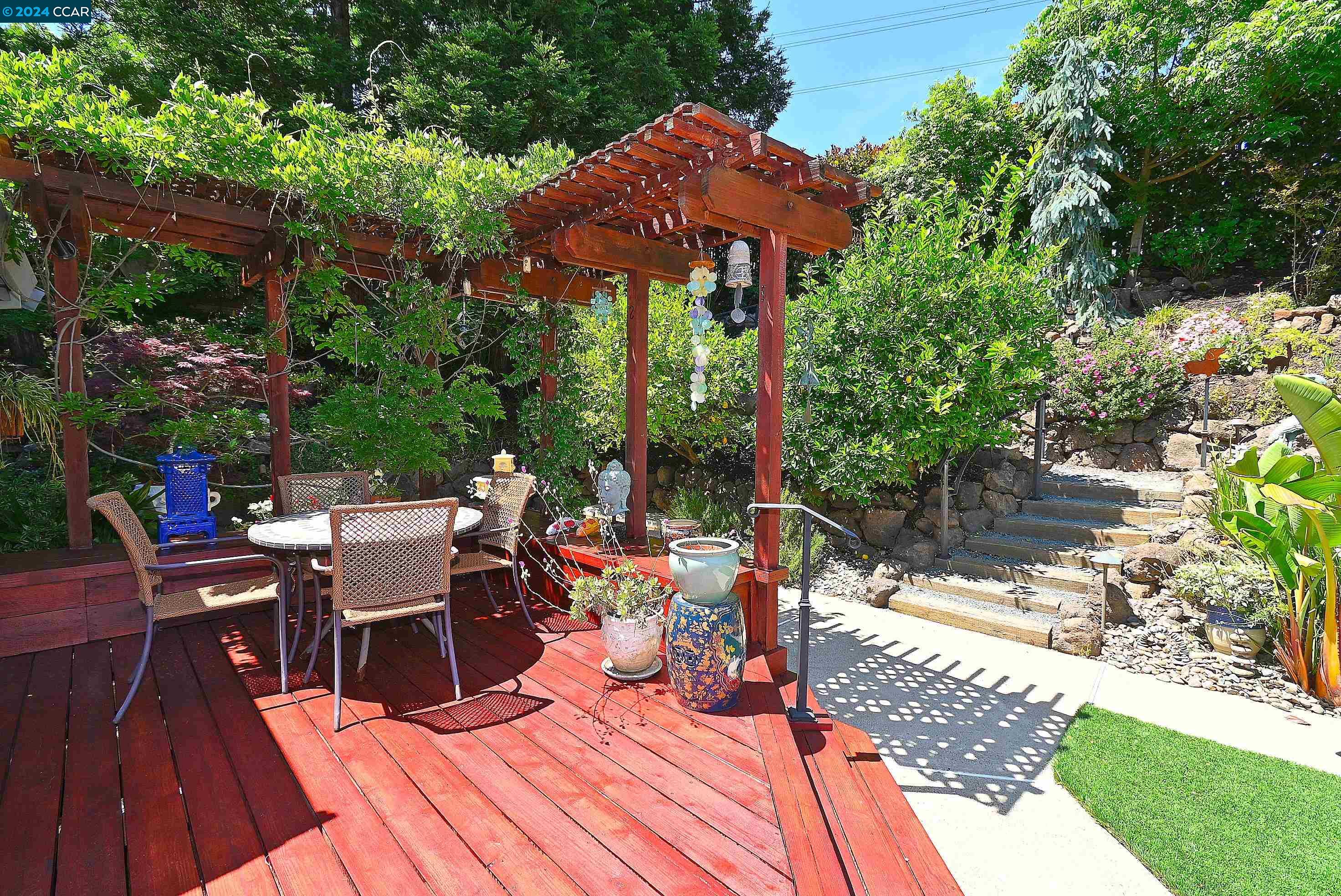 1403 STONEHEDGE DRIVE