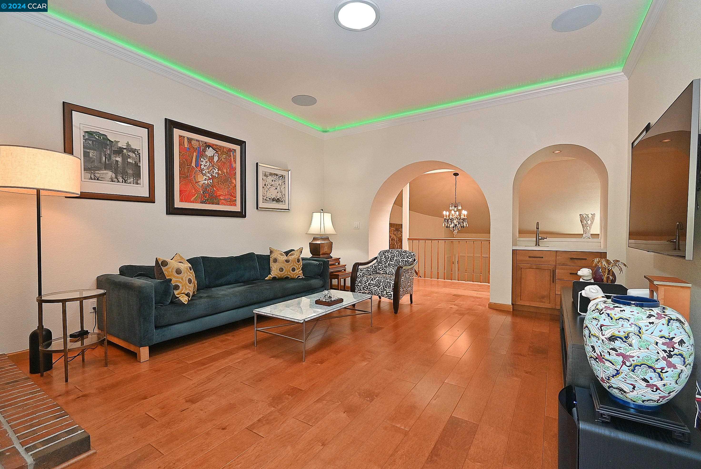 1403 STONEHEDGE DRIVE