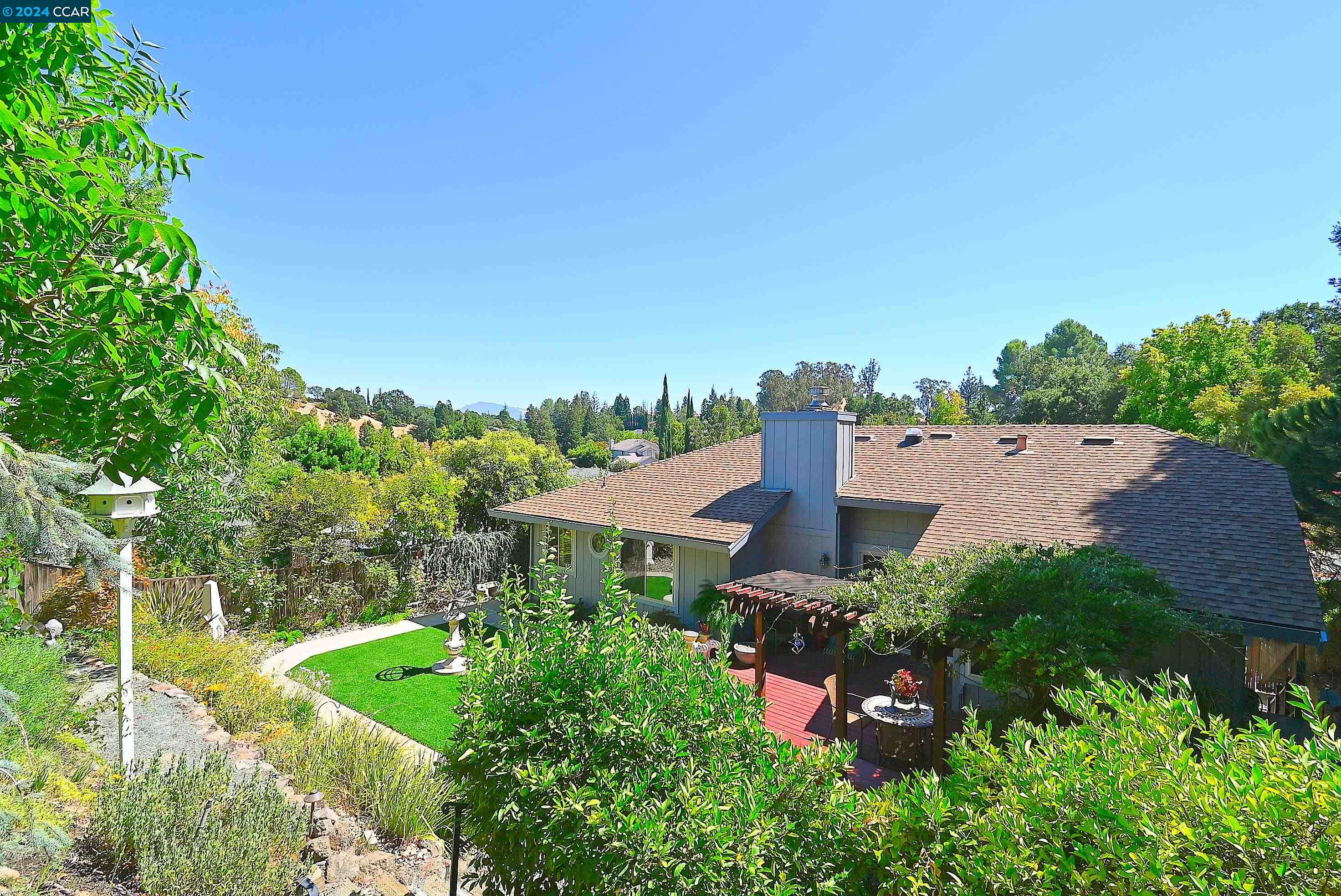 1403 STONEHEDGE DRIVE