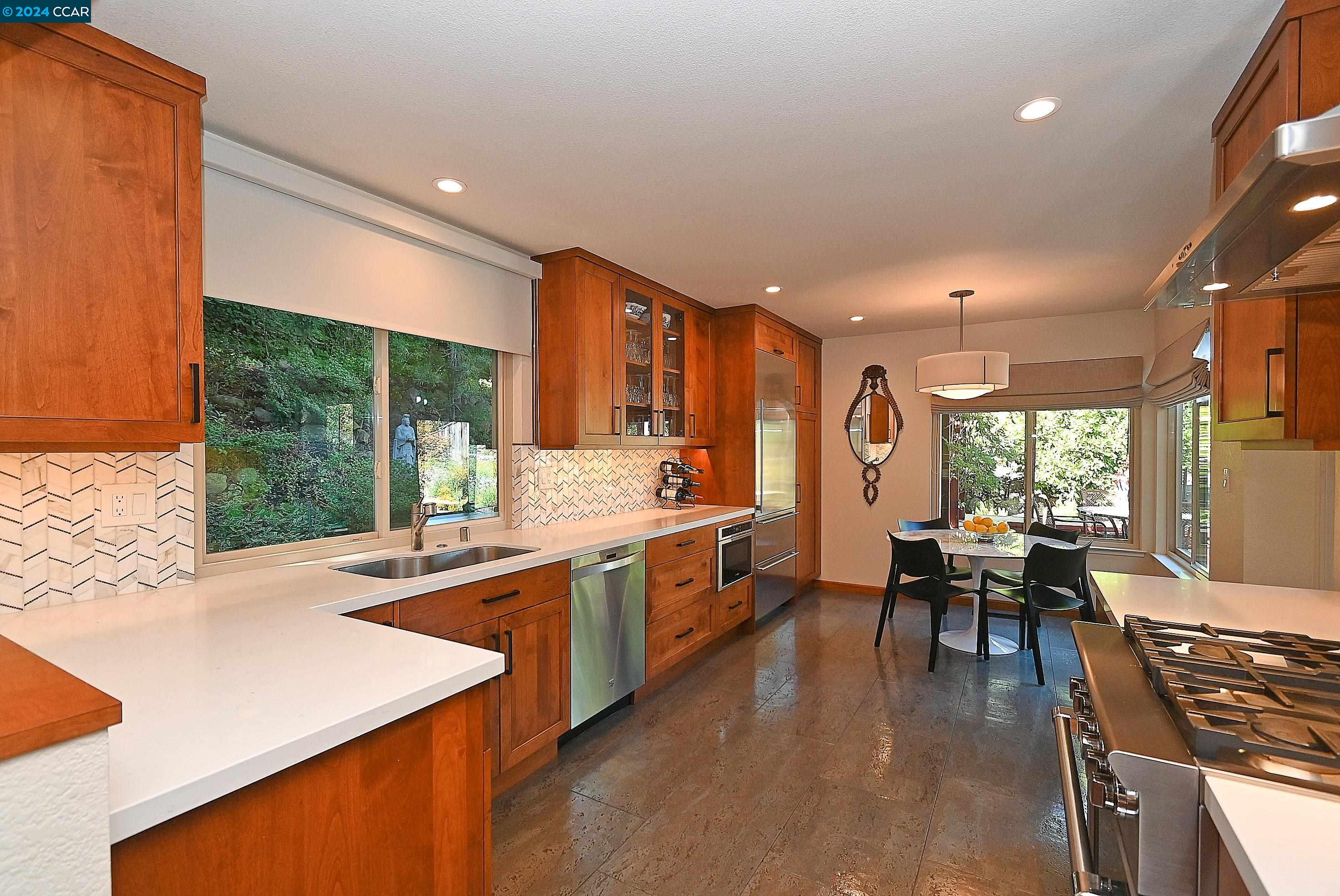 1403 STONEHEDGE DRIVE