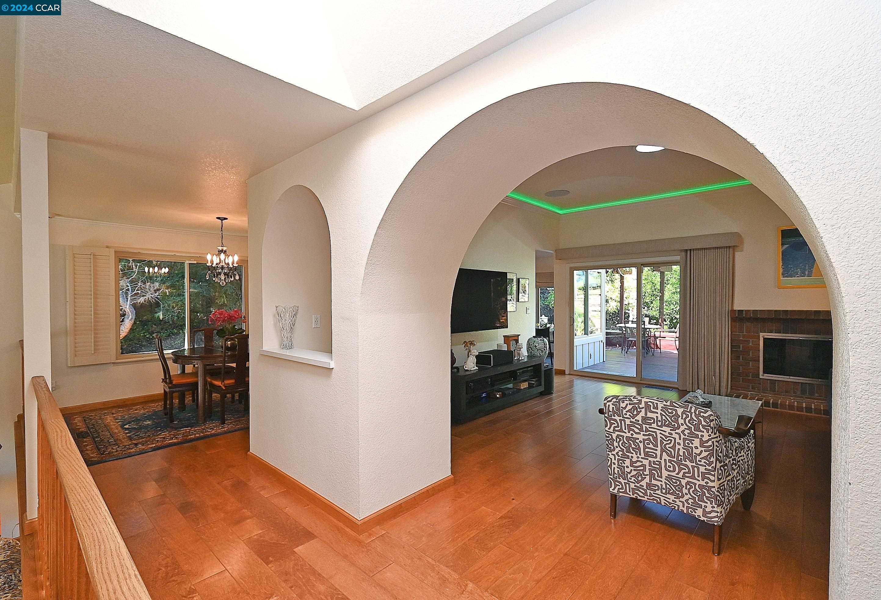 1403 STONEHEDGE DRIVE