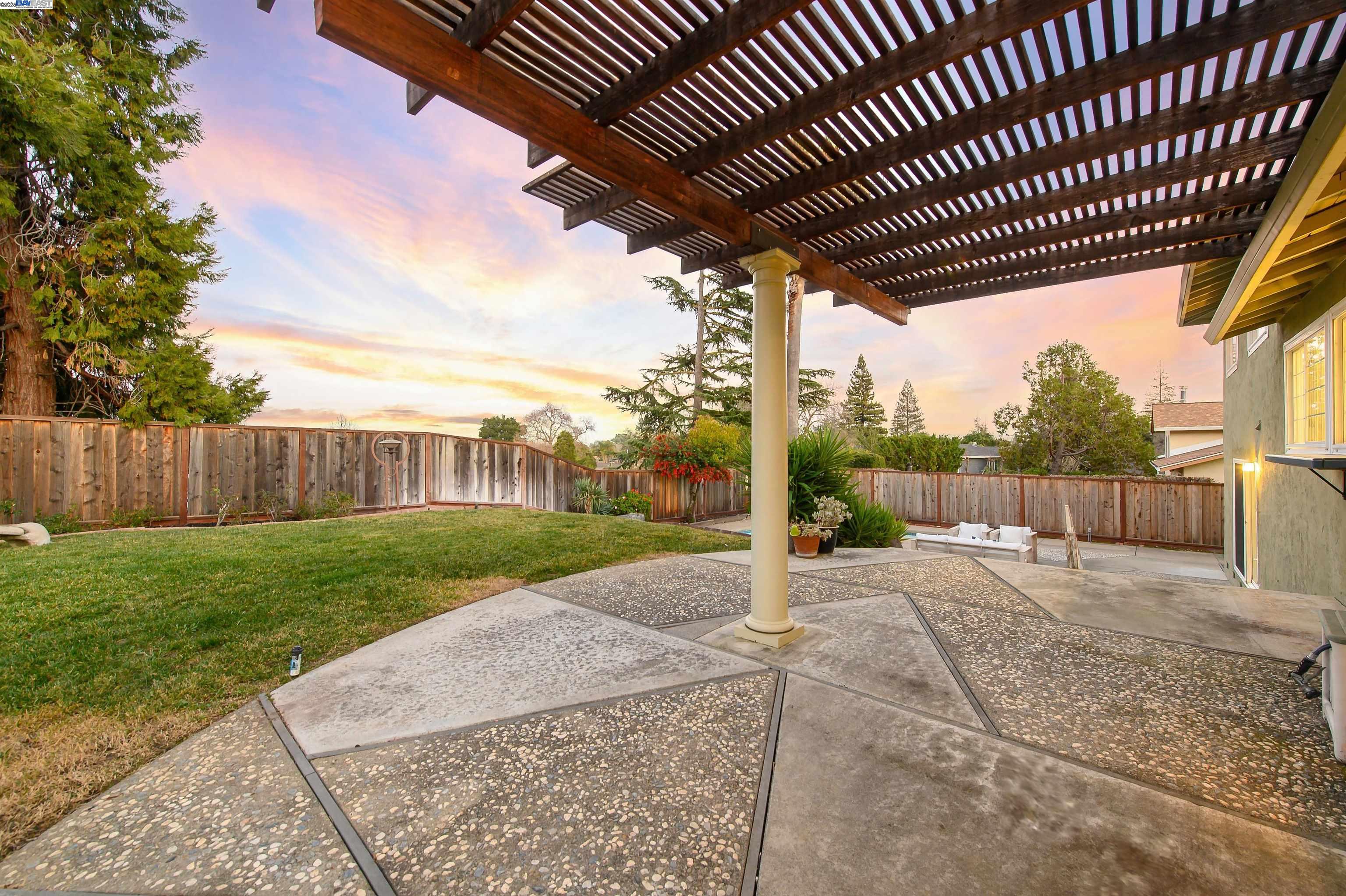 4957 Forest Hill Drive