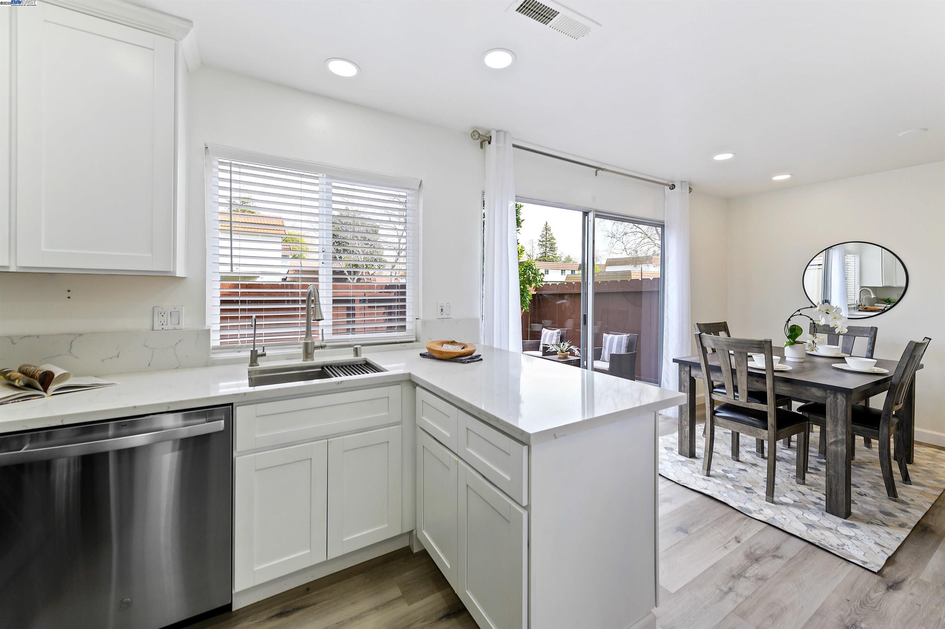 3206 Pueblo Way