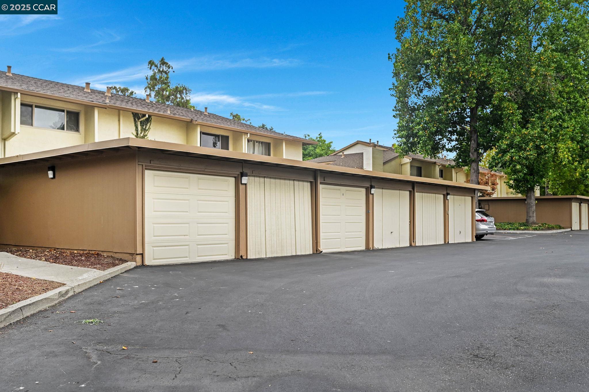 1956 Pomar Way
