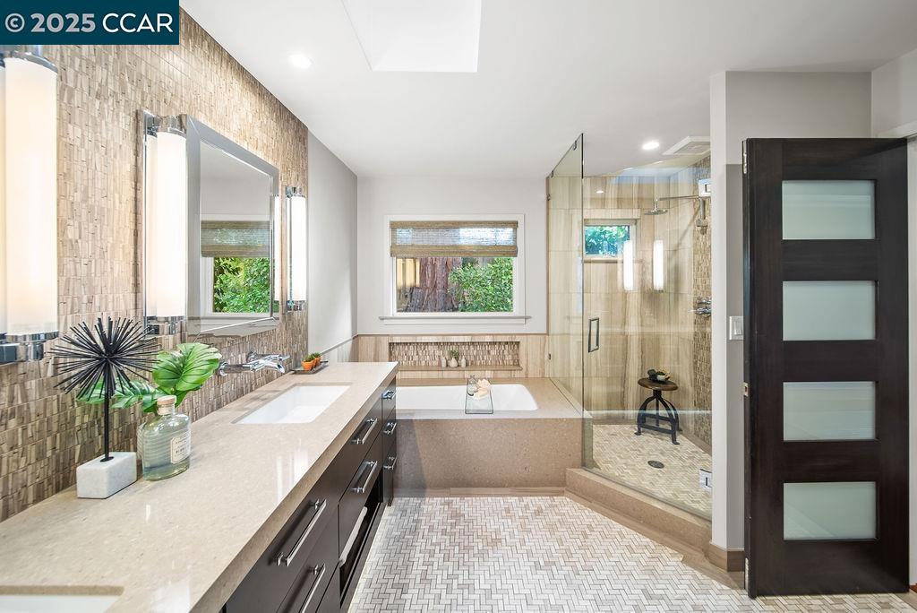 517 Heather Grove Ct