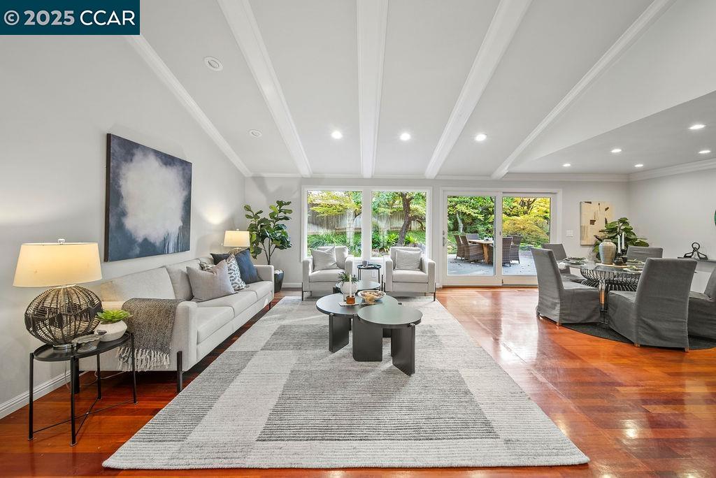 517 Heather Grove Ct