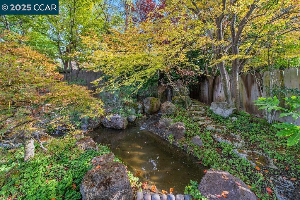 517 Heather Grove Ct