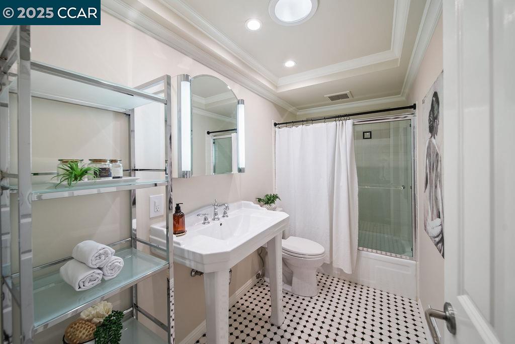 517 Heather Grove Ct