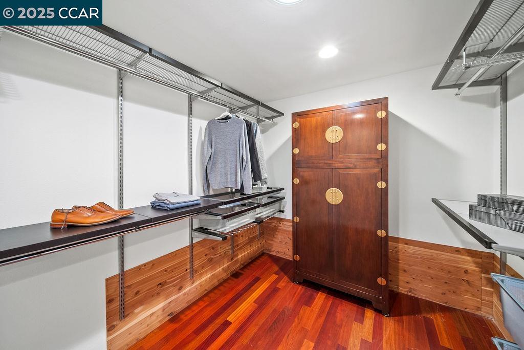 517 Heather Grove Ct