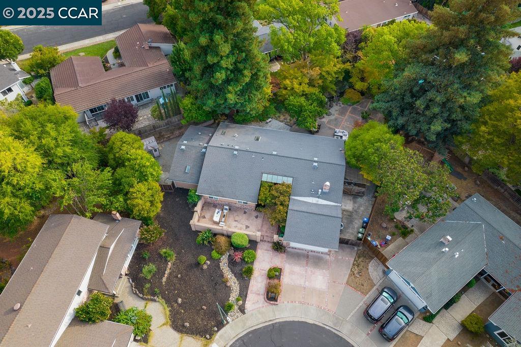 517 Heather Grove Ct