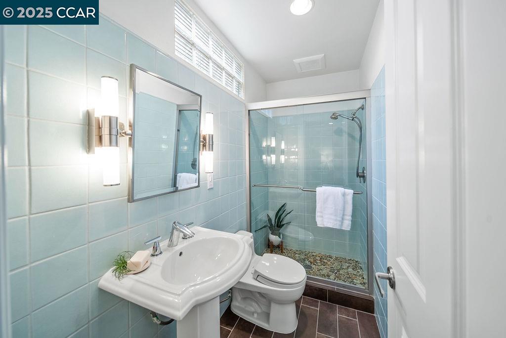 517 Heather Grove Ct