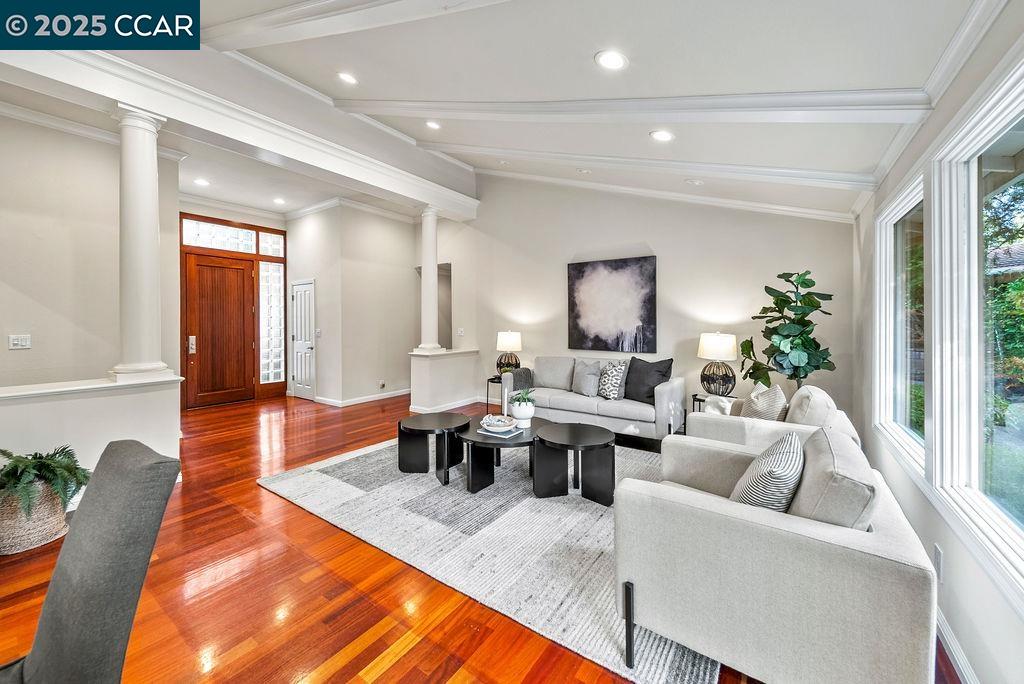 517 Heather Grove Ct