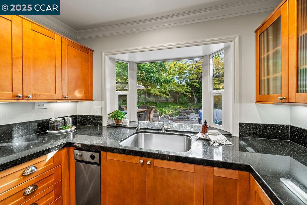 517 Heather Grove Ct