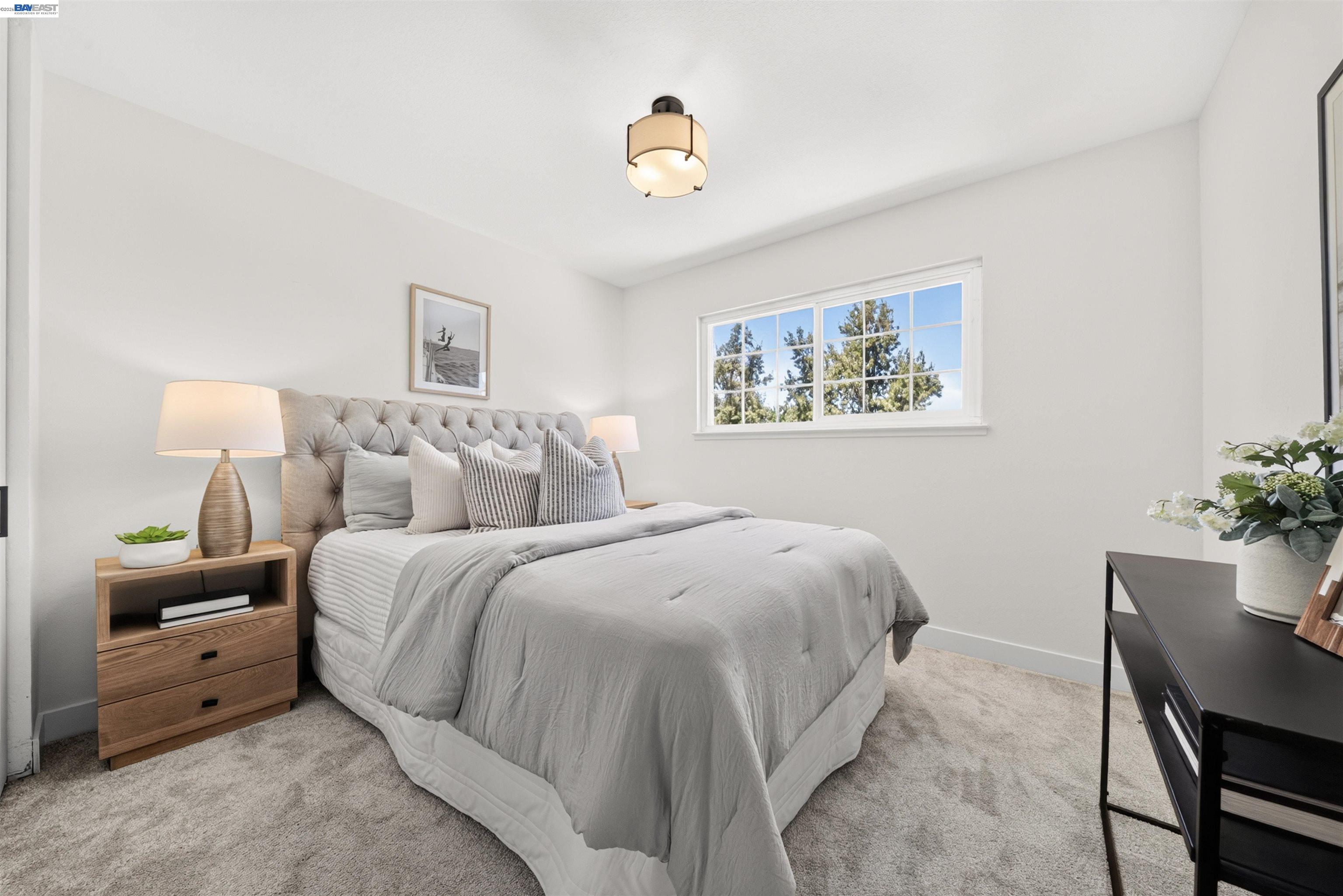 2880 Longspur Way