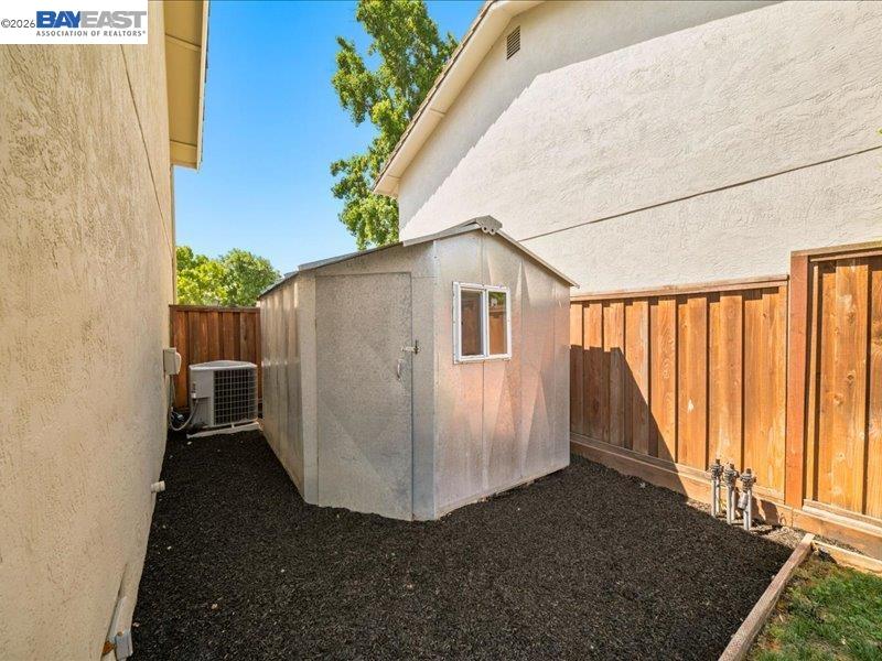 2880 Longspur Way