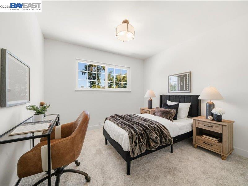 2880 Longspur Way