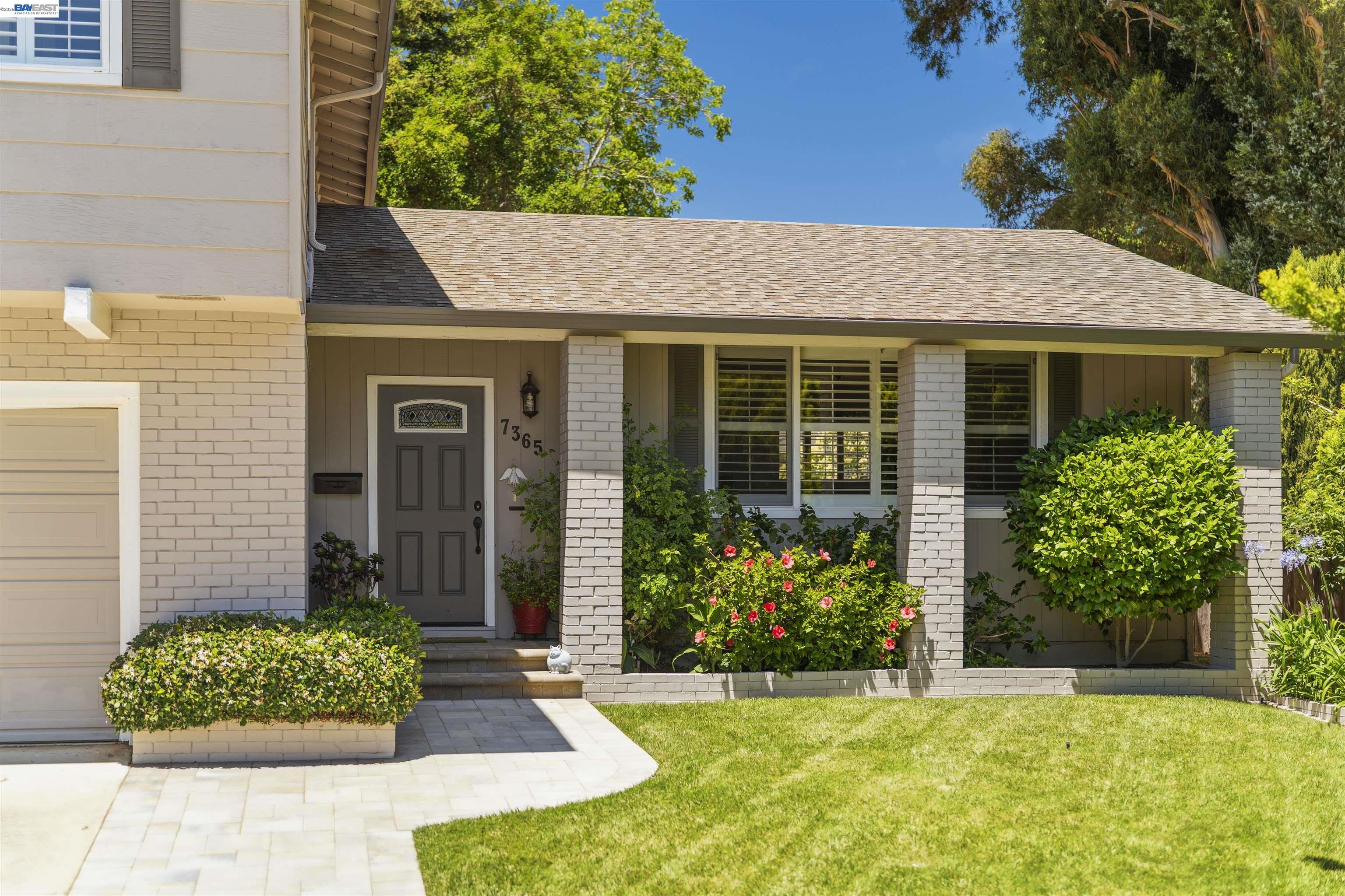7365 Tulipwood Circle