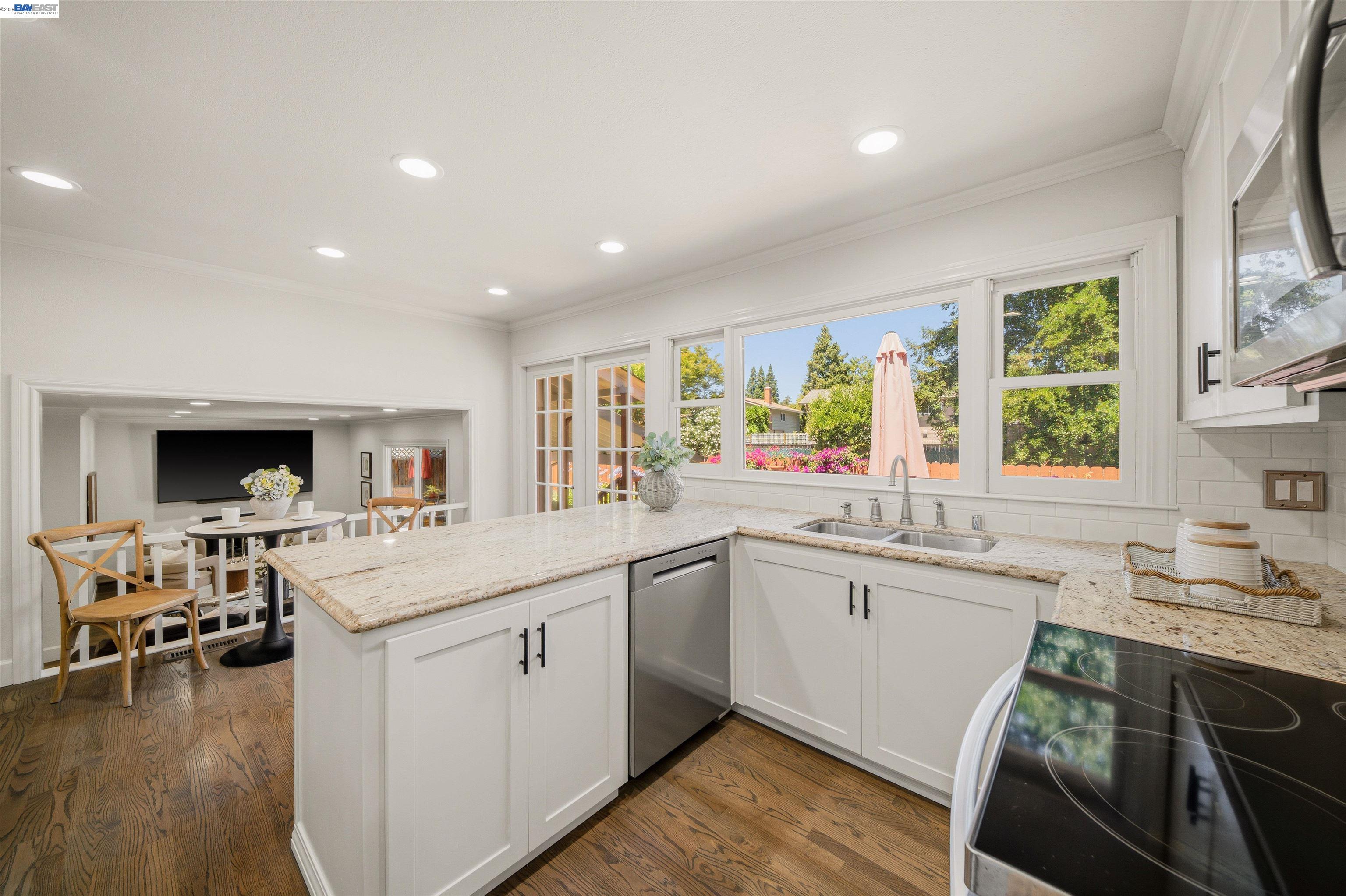 7365 Tulipwood Circle