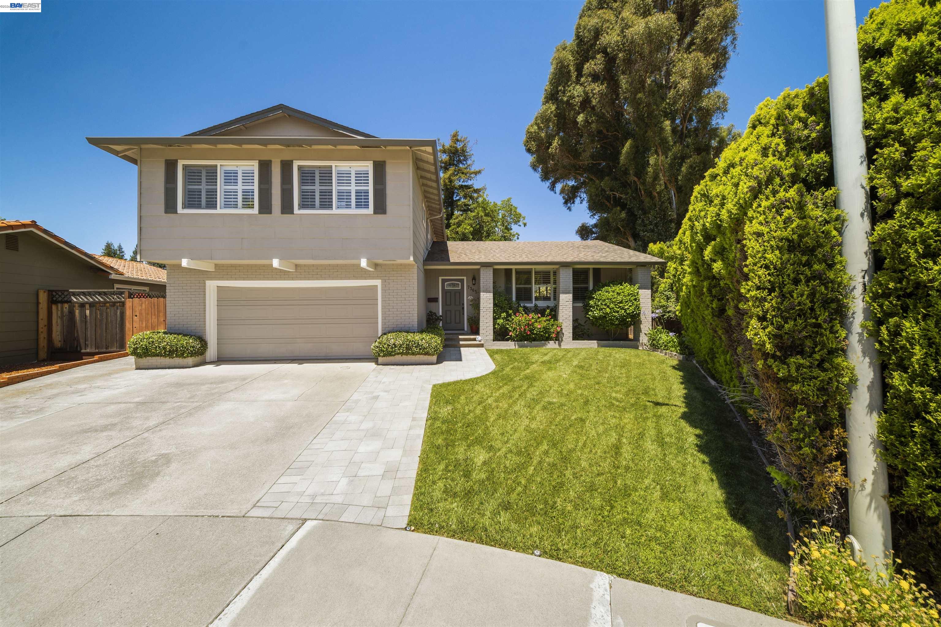 7365 Tulipwood Circle