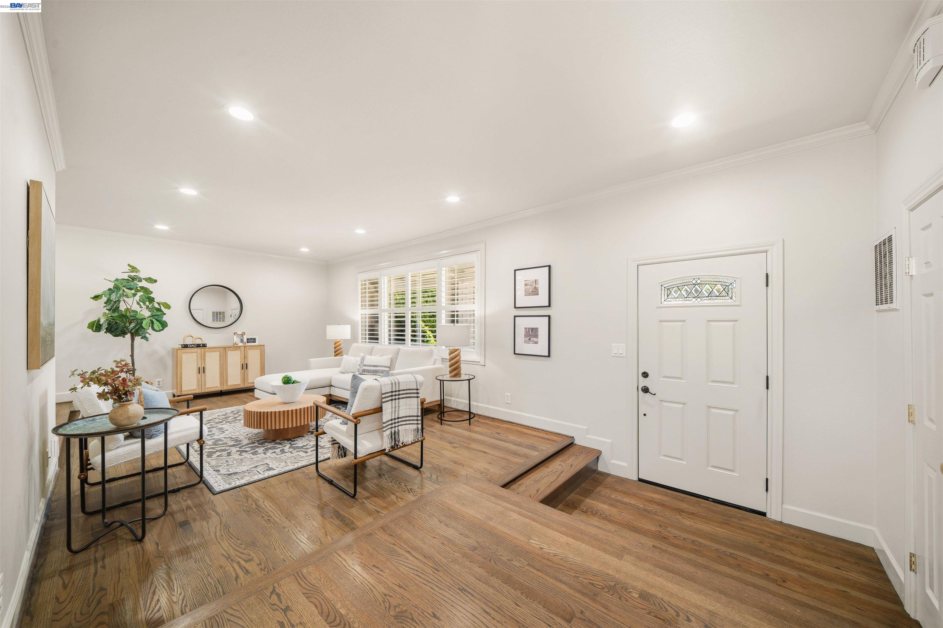7365 Tulipwood Circle