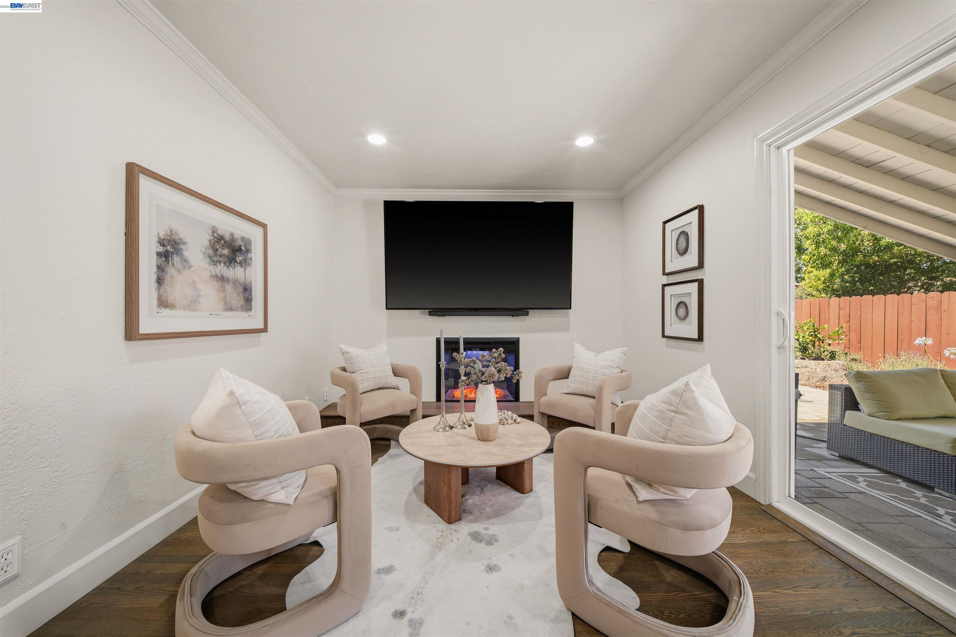7365 Tulipwood Circle