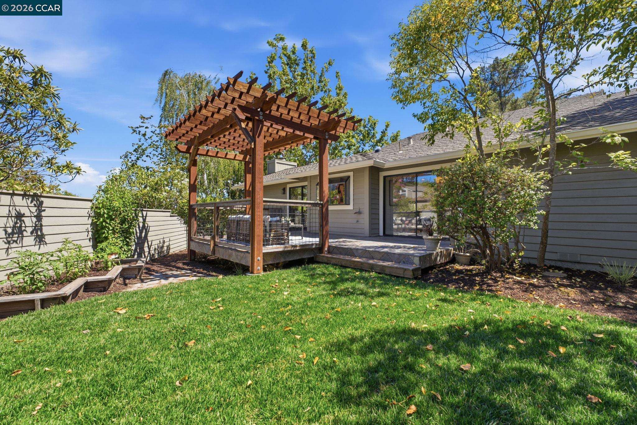 1979 CHARMSTONE COURT