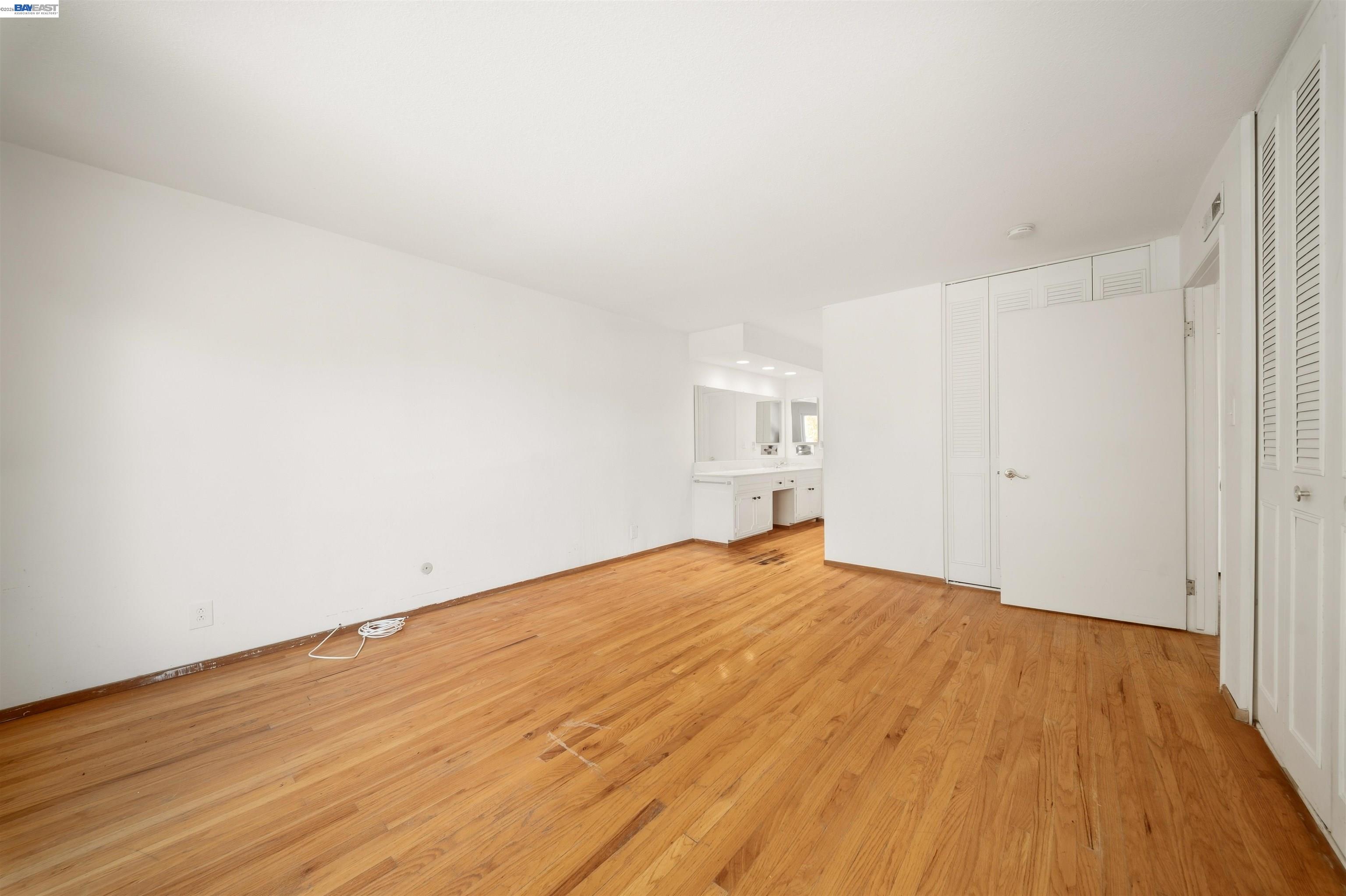 1721 Beachwood Way