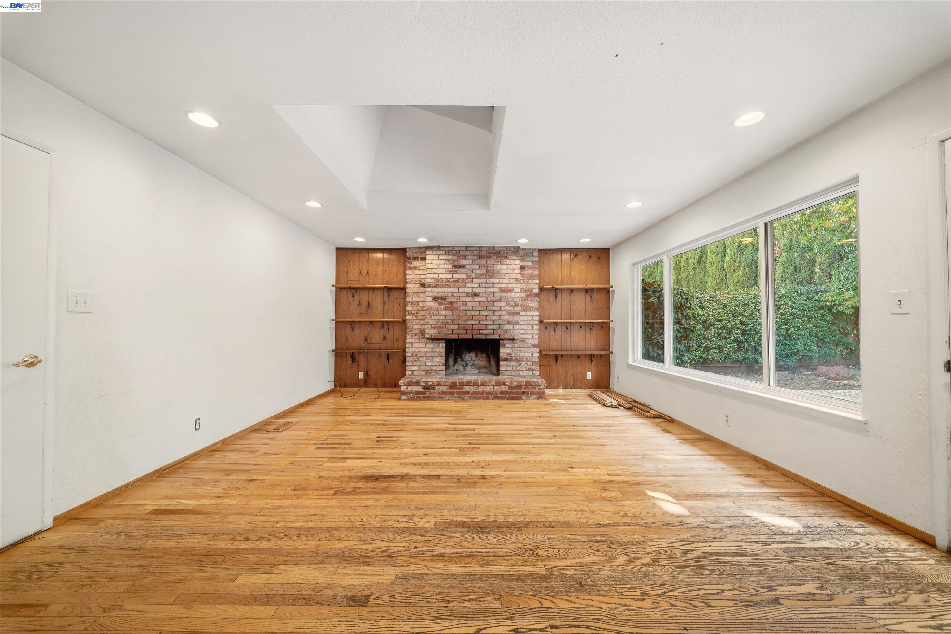 1721 Beachwood Way